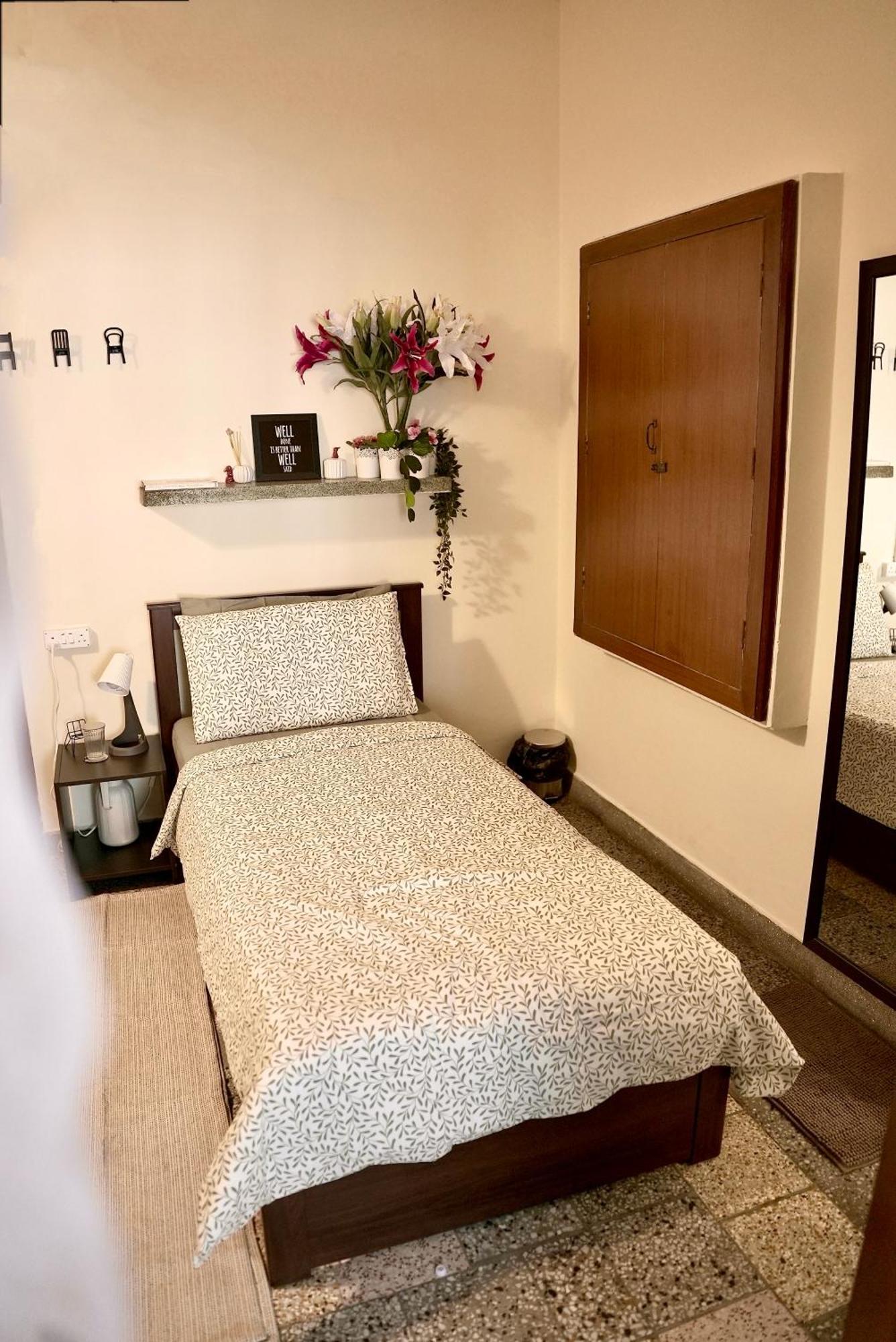 Bed & Breakfast Backpackers Den