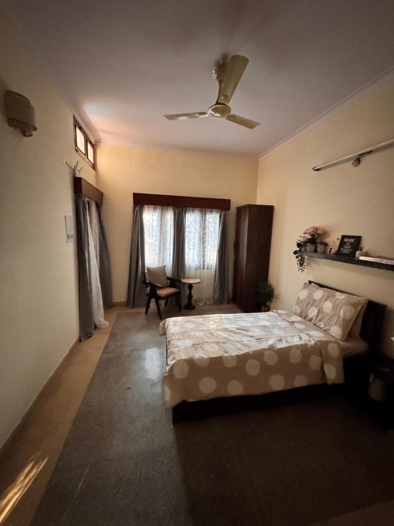 Bed & Breakfast Backpackers Den *
